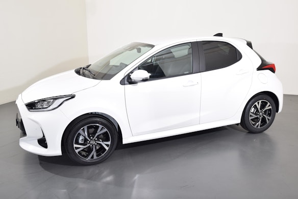 TOYOTA Yaris 1.5 VVT-i HSD Trend 3