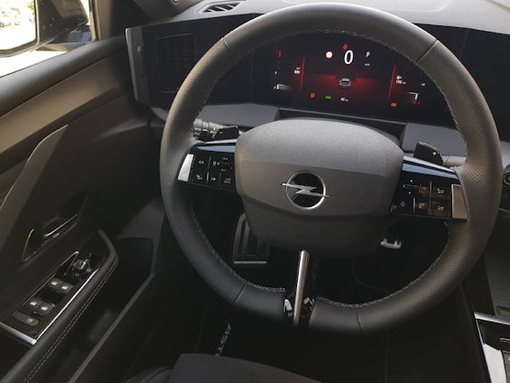 Vehicle image 9 Vehicle image 9