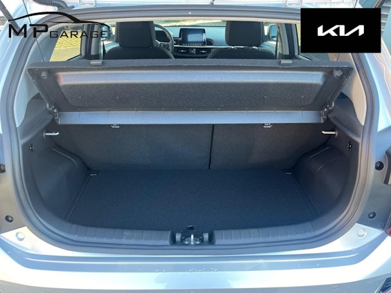 Vehicle image 5 Vehicle image 5