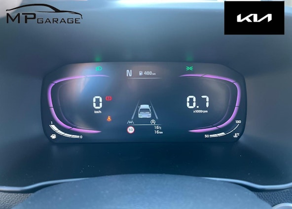 Vehicle image 24 Vehicle image 24