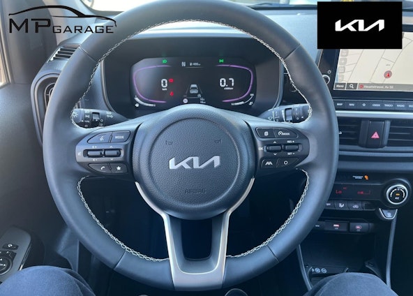 Vehicle image 23 Vehicle image 23