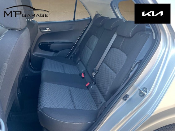 Vehicle image 28 Vehicle image 28