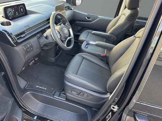 Hyundai Staria Premium 1.6 GDi HEV Vertex
