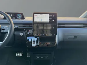 HYUNDAI Staria Premium 1.6 GDi HEV Vertex