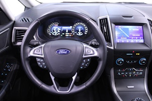 Vehicle image FORD S-Max 2.5 Hybrid Trend