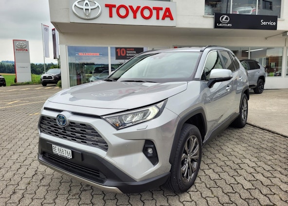 First vehicle image First vehicle image