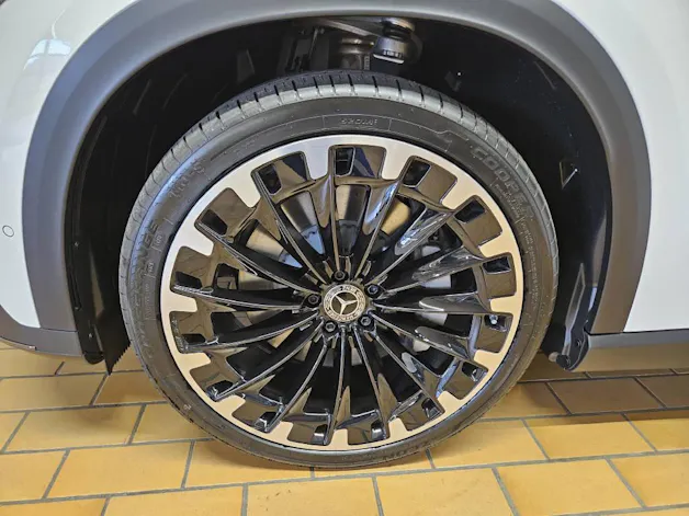 Mercedes-Benz EQE 350 4Matic AMG Line Executive Edition