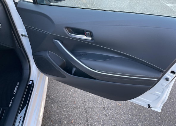 Vehicle image 15 Vehicle image 15