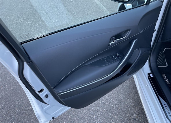 Vehicle image 10 Vehicle image 10