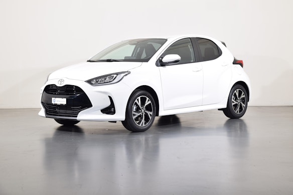 TOYOTA Yaris 1.5 VVT-i HSD Trend 0