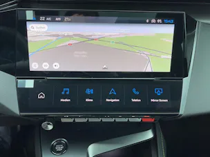 Peugeot 408 1.6 PHEV 225 GT