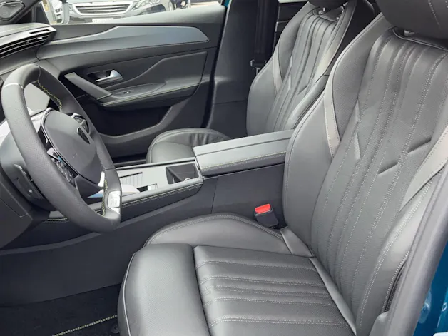 Peugeot 408 1.6 PHEV 225 GT