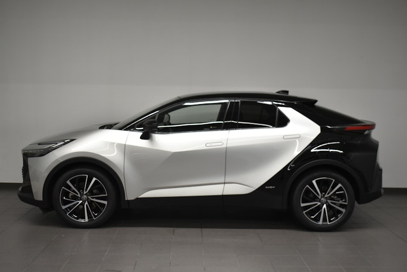 Vehicle image TOYOTA C-HR