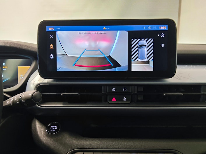 Vehicle image JEEP AVENGER