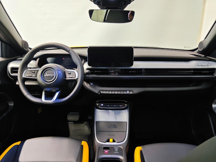 Vehicle image JEEP AVENGER