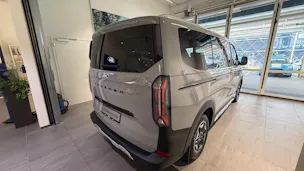 Ford E-Tourneo C Bus 340 L1 Active