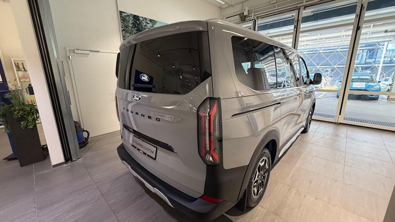 Vehicle image FORD TOURNEO