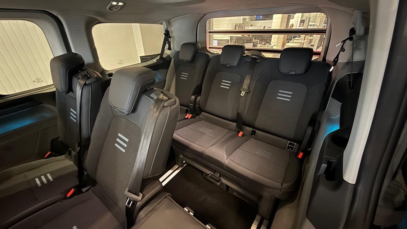 Vehicle image FORD TOURNEO