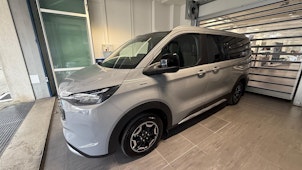 Vehicle image FORD E-Tourneo C Bus 340 L1 Active