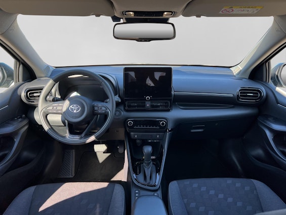 Vehicle image 7