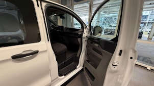 Vehicle image FORD E-Transit C Van 320 L1 Trend