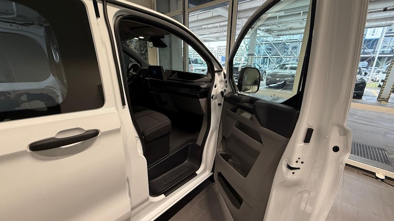 Vehicle image FORD TRANSIT CUSTOM