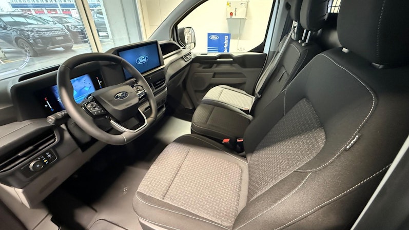 Vehicle image FORD TRANSIT CUSTOM