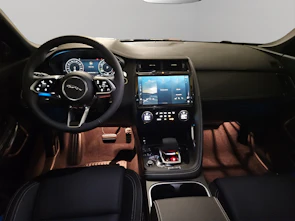 image du véhicule JAGUAR E-Pace 1.5 T 270e R-Dynamic SE AWD (Plug-in Hybrid)