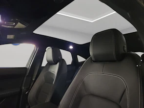image du véhicule JAGUAR E-Pace 1.5 T 270e R-Dynamic SE AWD (Plug-in Hybrid)