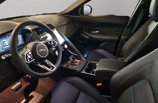 Vehicle image 5 Vehicle image 5