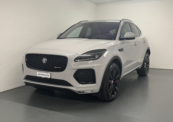 First vehicle image