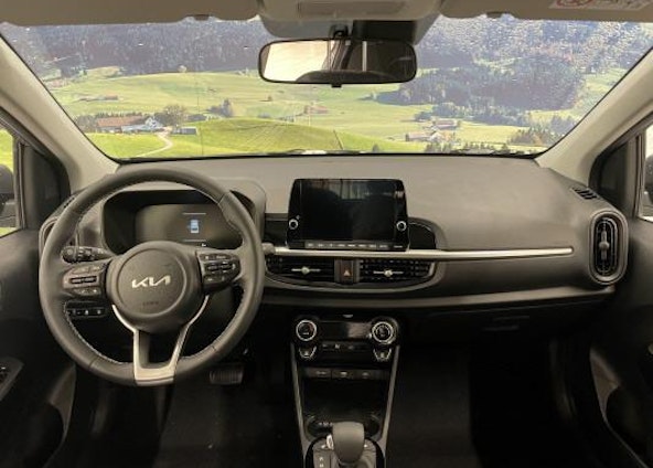 Vehicle image 4 Vehicle image 4