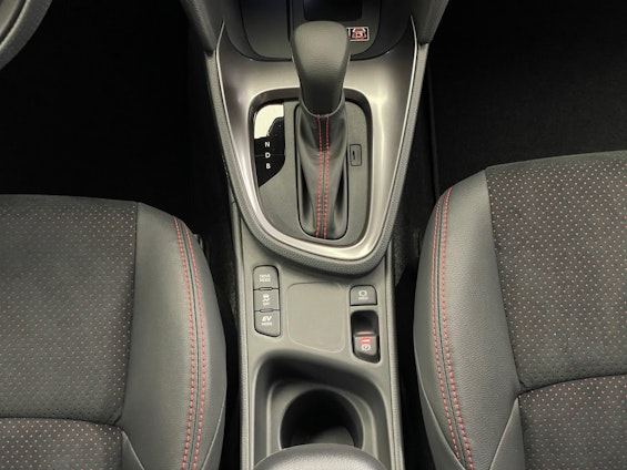 Vehicle image 14 Vehicle image 14