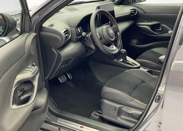 Vehicle image 6 Vehicle image 6