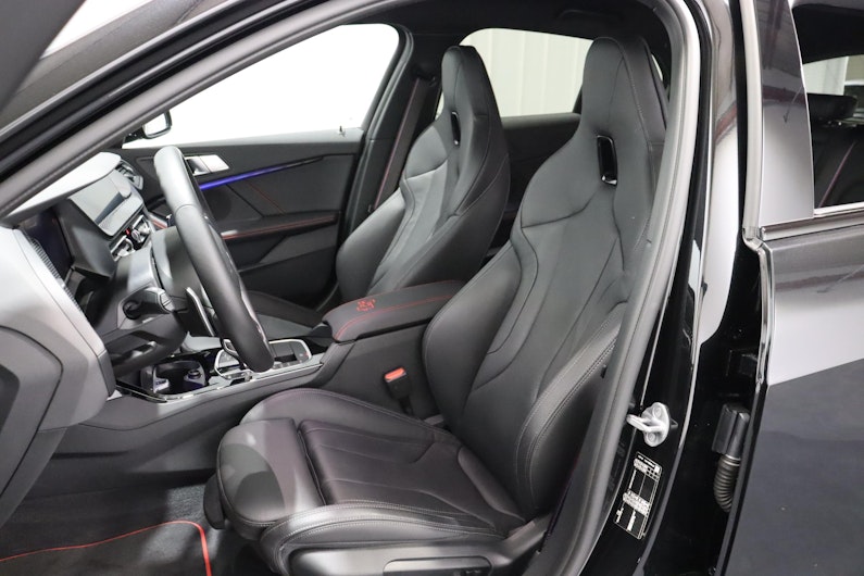 Vehicle image BMW 1 SERIES