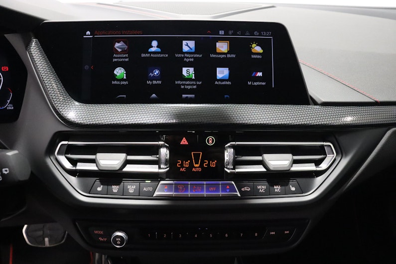 Vehicle image BMW 1 SERIES