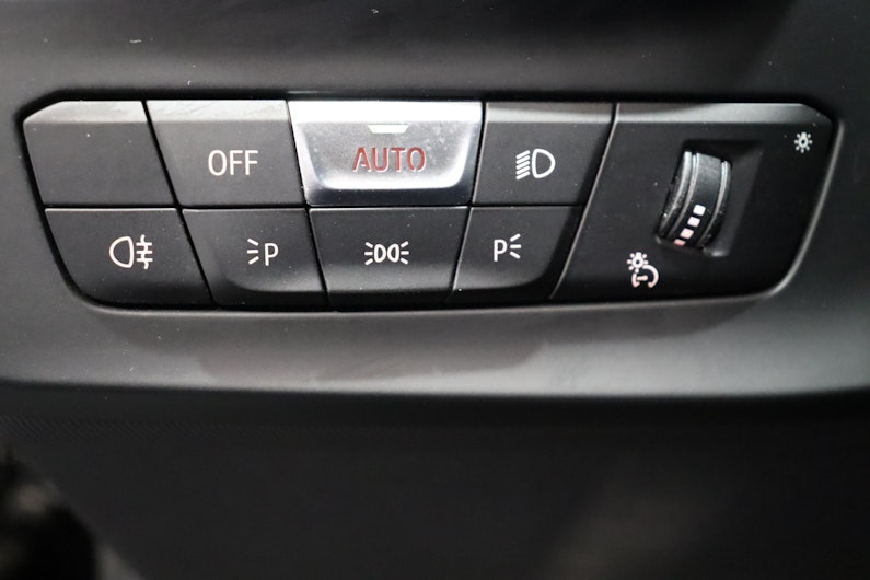 Vehicle image BMW 1 SERIES