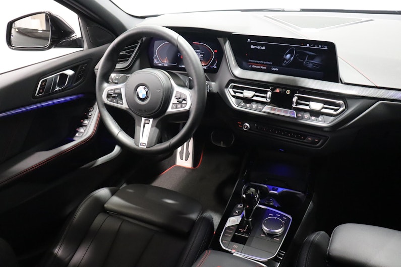 Vehicle image BMW 1 SERIES