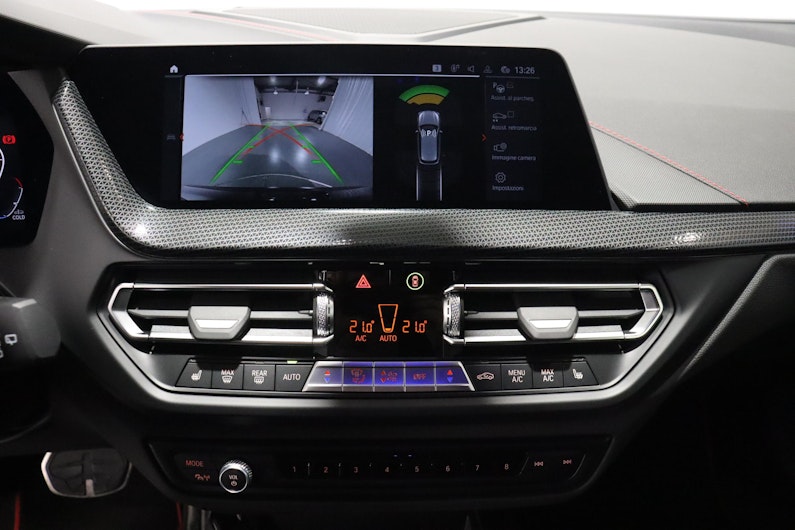 Vehicle image BMW 1 SERIES