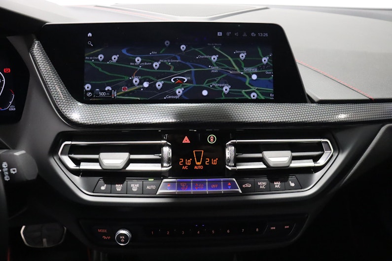 Vehicle image BMW 1 SERIES