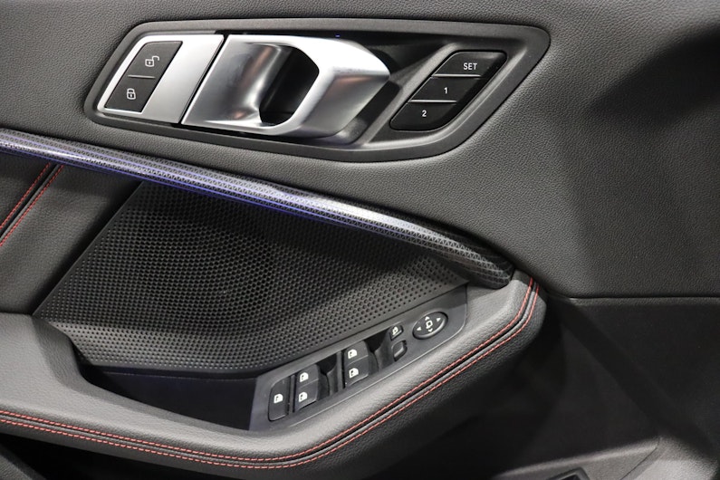 Vehicle image BMW 1 SERIES