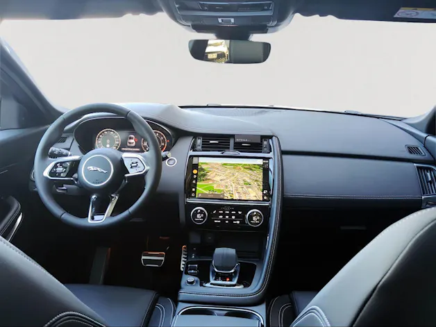 Jaguar E-Pace 2.0 I4 250 R-Dynamic SE AWD