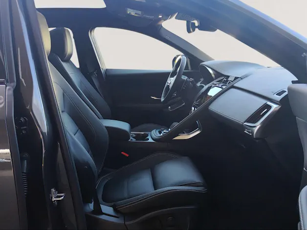 Jaguar E-Pace 2.0 I4 250 R-Dynamic SE AWD