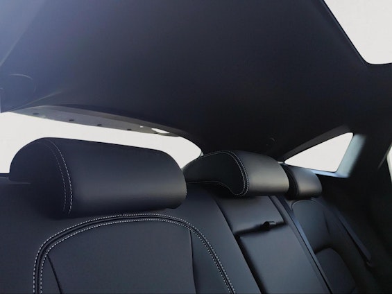 Vehicle image 11 Vehicle image 11