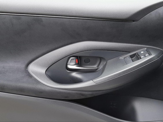 Vehicle image 11 Vehicle image 11