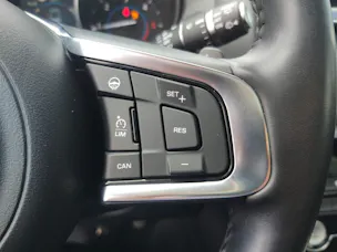 Jaguar F-Pace 2.0 D 180 Advantage AWD