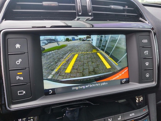 Vehicle image 9 Vehicle image 9