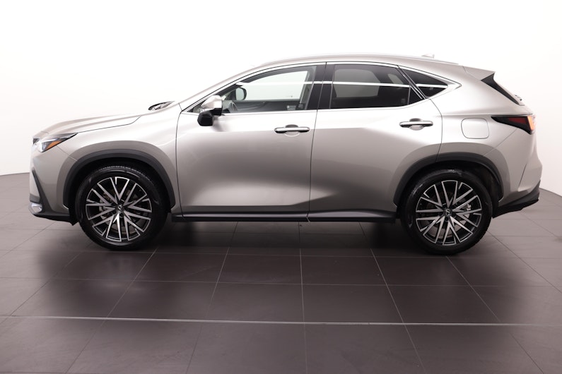 Vehicle image LEXUS NX