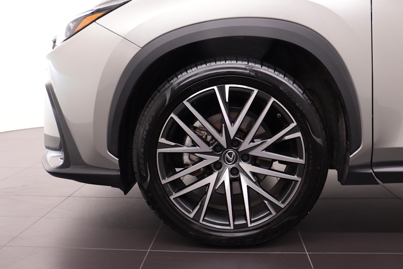 Vehicle image LEXUS NX