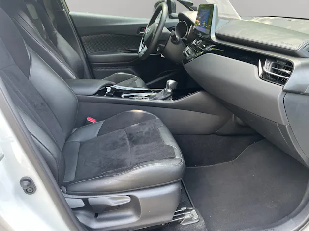 Toyota C-HR 2.0 VVTi HSD Move